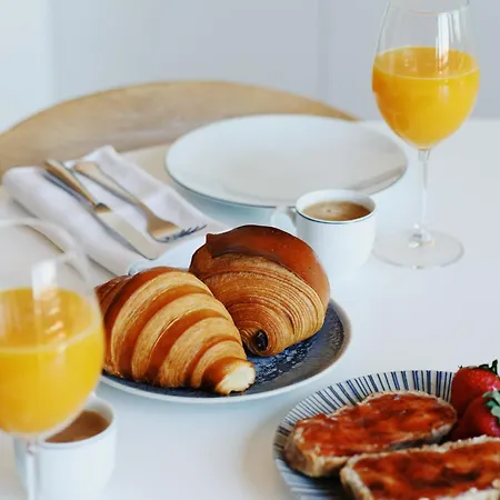 Apartmanhotel Les Du Port - By Le Saint Ferdinand 5*