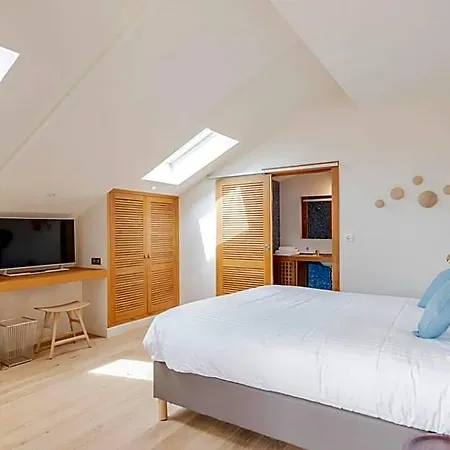 Les Du Port - By Le Saint Ferdinand 5*